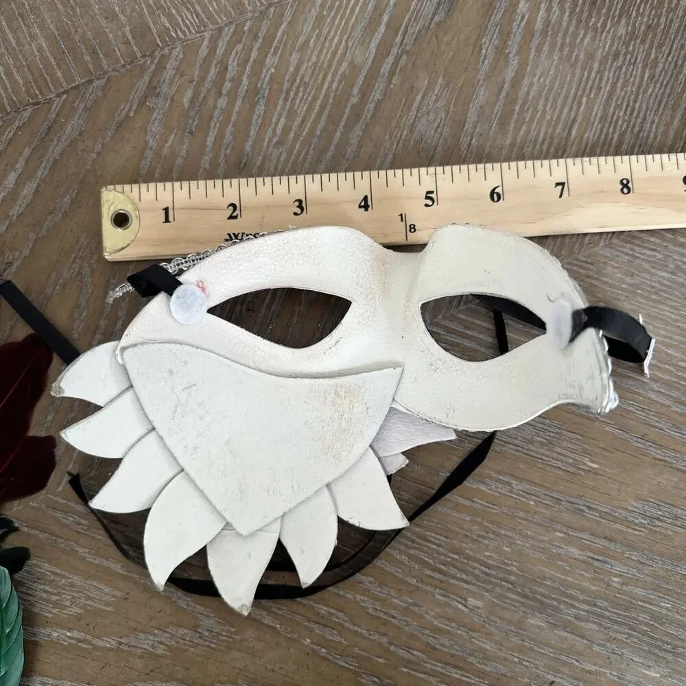 Lot of 3‎ Feather Masks Mardi Gras Carnival Masquerade Ball Costume Accessory